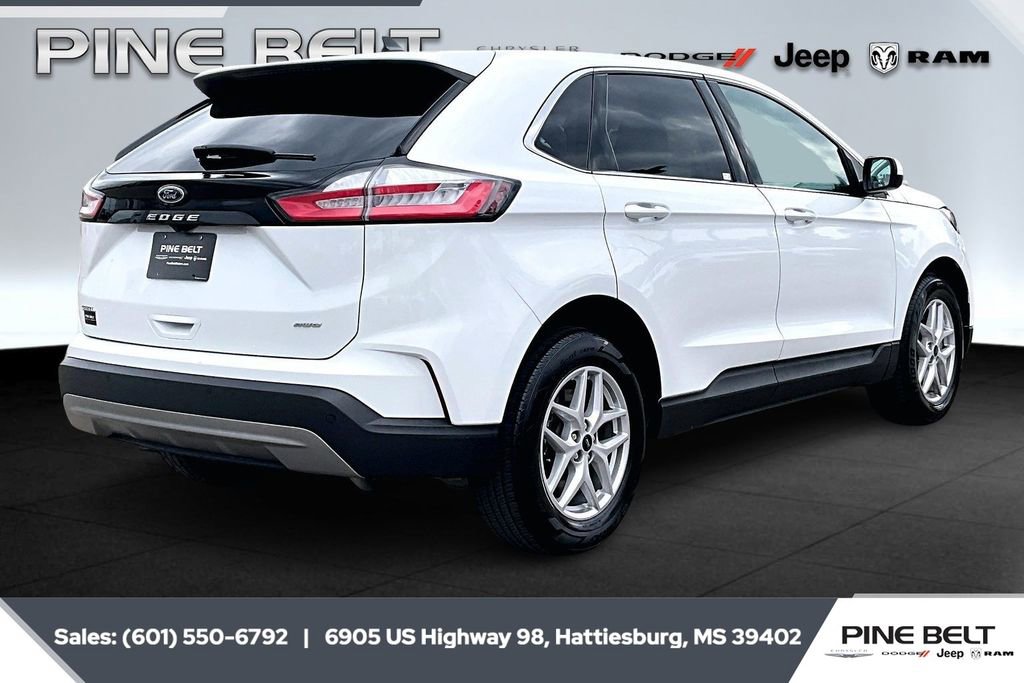 Used 2024 Ford Edge SEL image 11