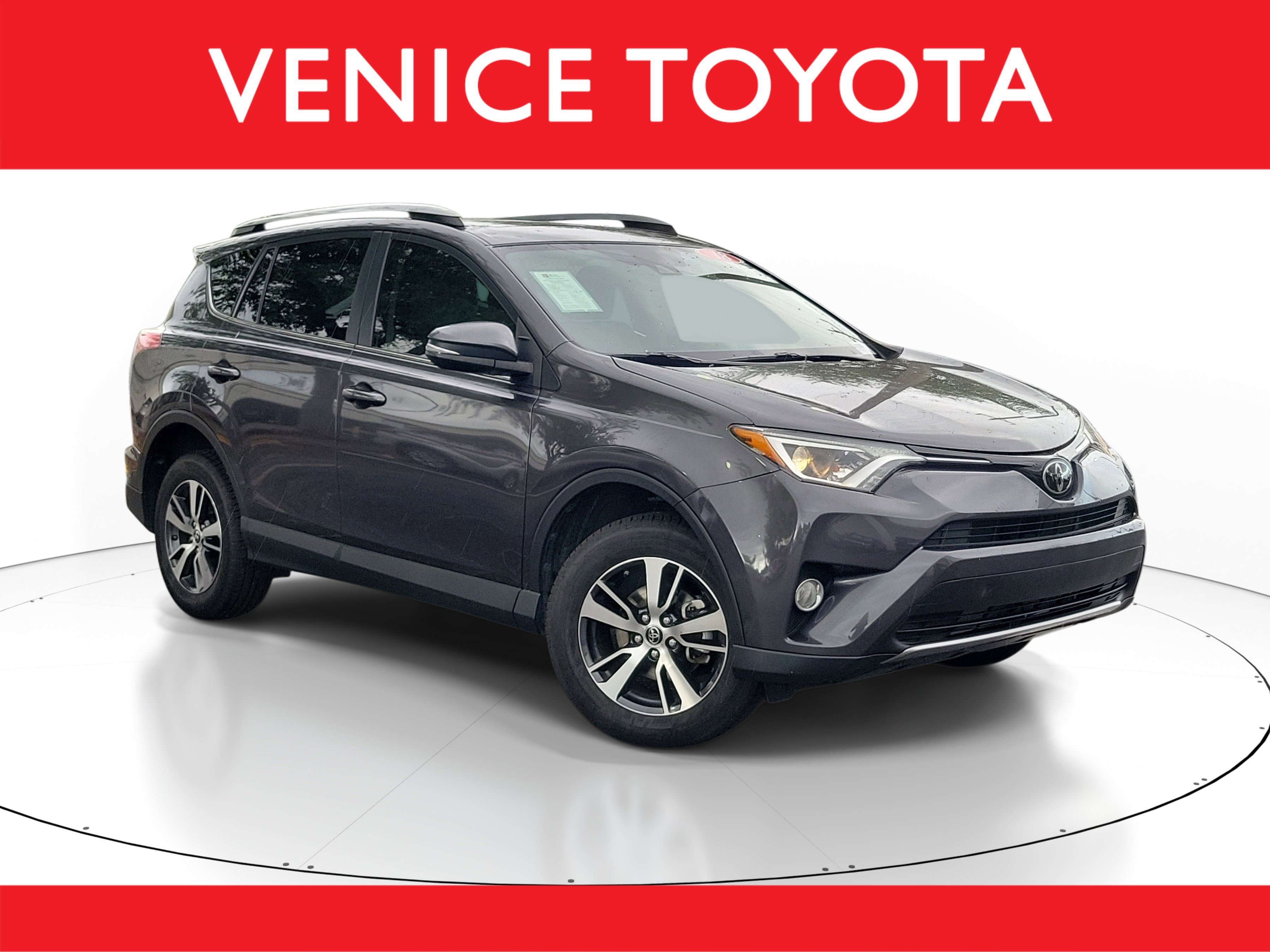 Certified 2018 Toyota RAV4 XLE AWD/4WD image 1