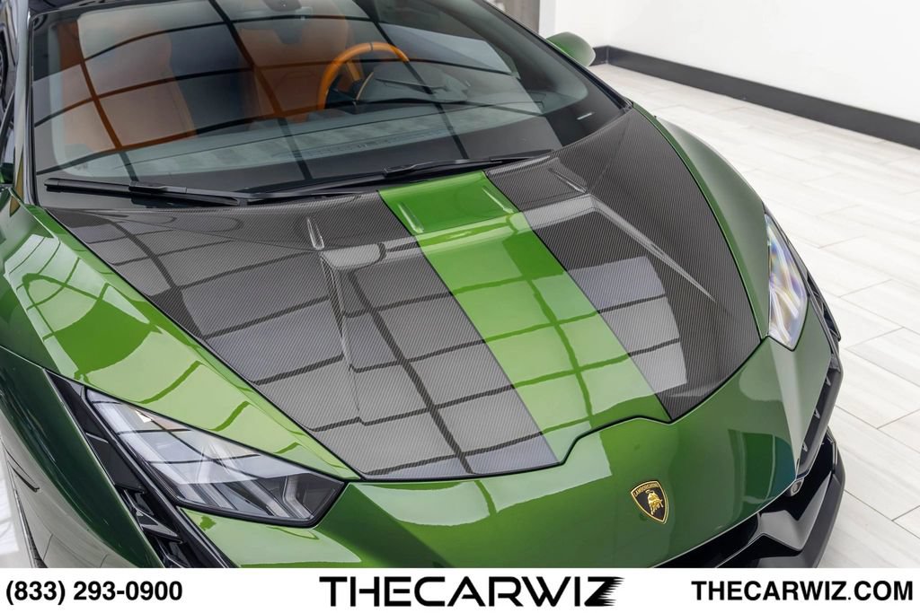 Used 2024 Lamborghini Huracan Tecnica RWD image 7