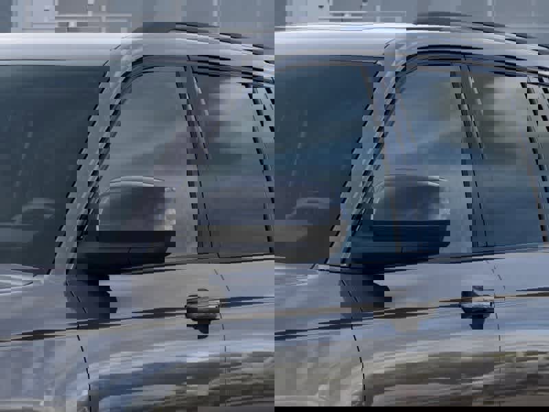 New 2025 Jeep Grand Cherokee Laredo image 12