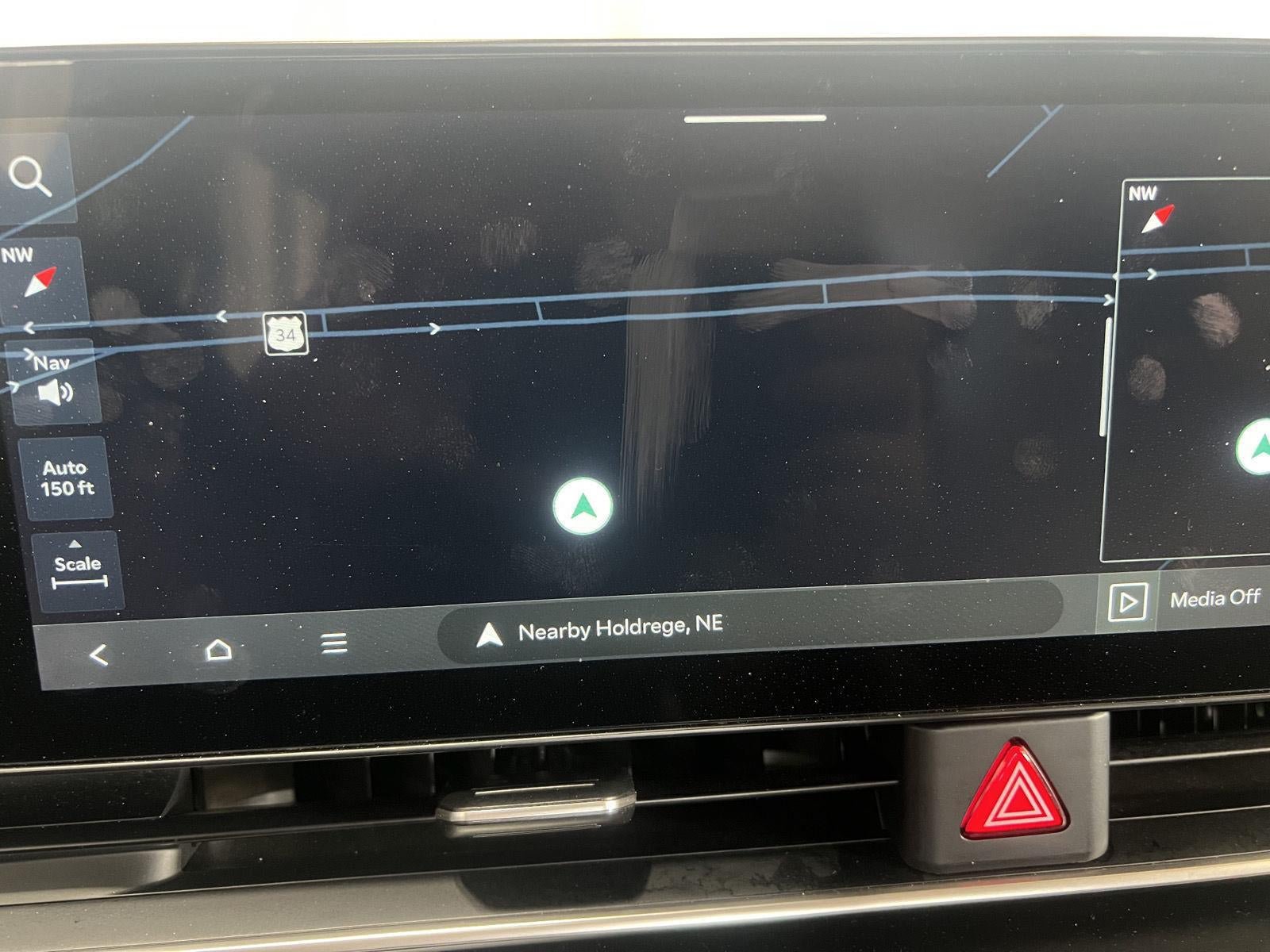 Used 2026 Kia Carnival FWD image 14
