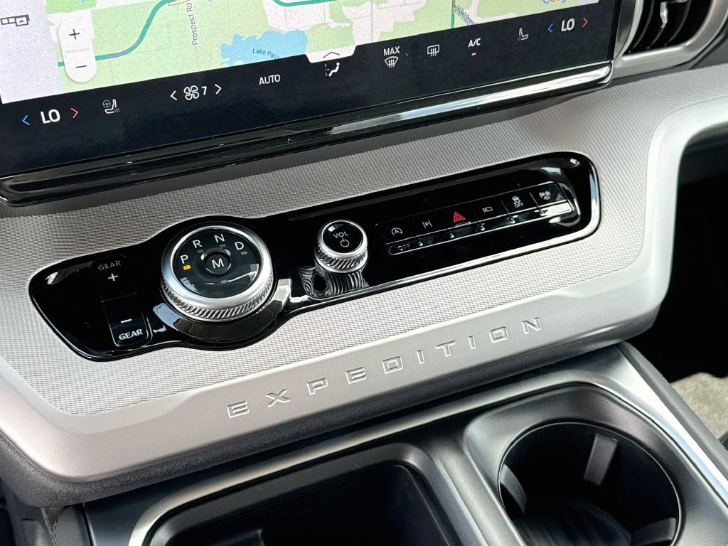 New 2027 Ford Expedition Active RWD image 17
