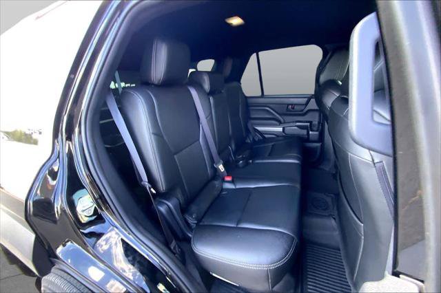 Certified 2025 Toyota 4Runner SR5 AWD/4WD image 20