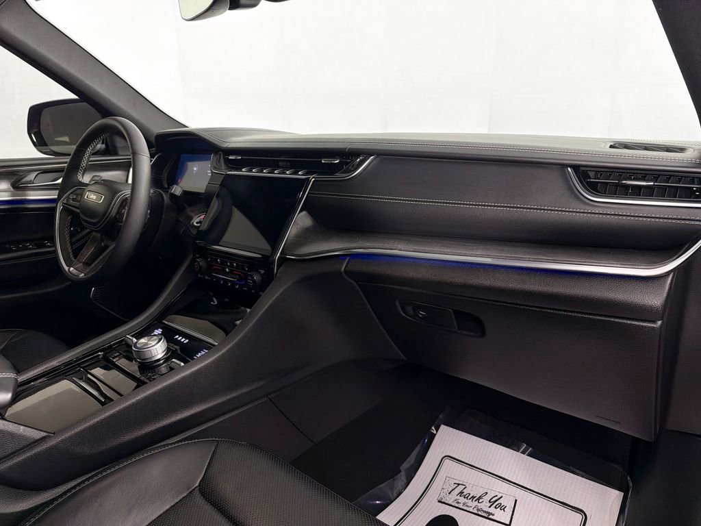 Used 2024 Jeep Grand Cherokee L Overland w/ Trailer Tow Package image 33