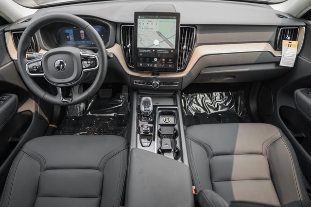New 2026 Volvo XC60 B5 Plus w/ Protection Package Premier AWD/4WD image 21