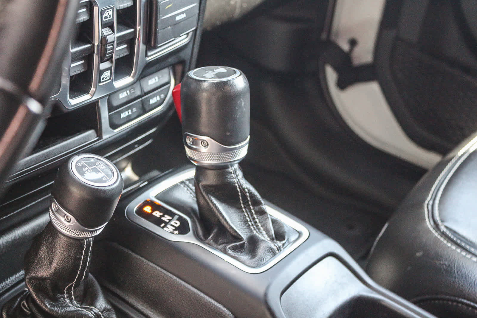 Used 2022 Jeep Wrangler Unlimited Sahara image 19