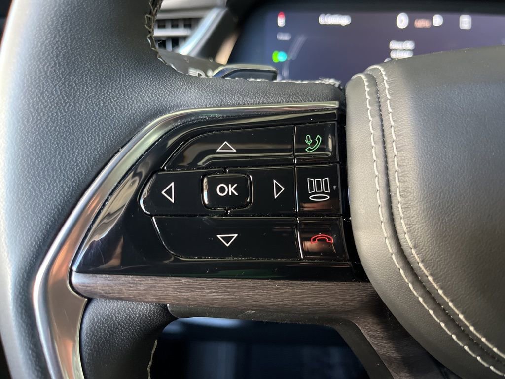 Used 2023 Jeep Grand Cherokee Overland image 31