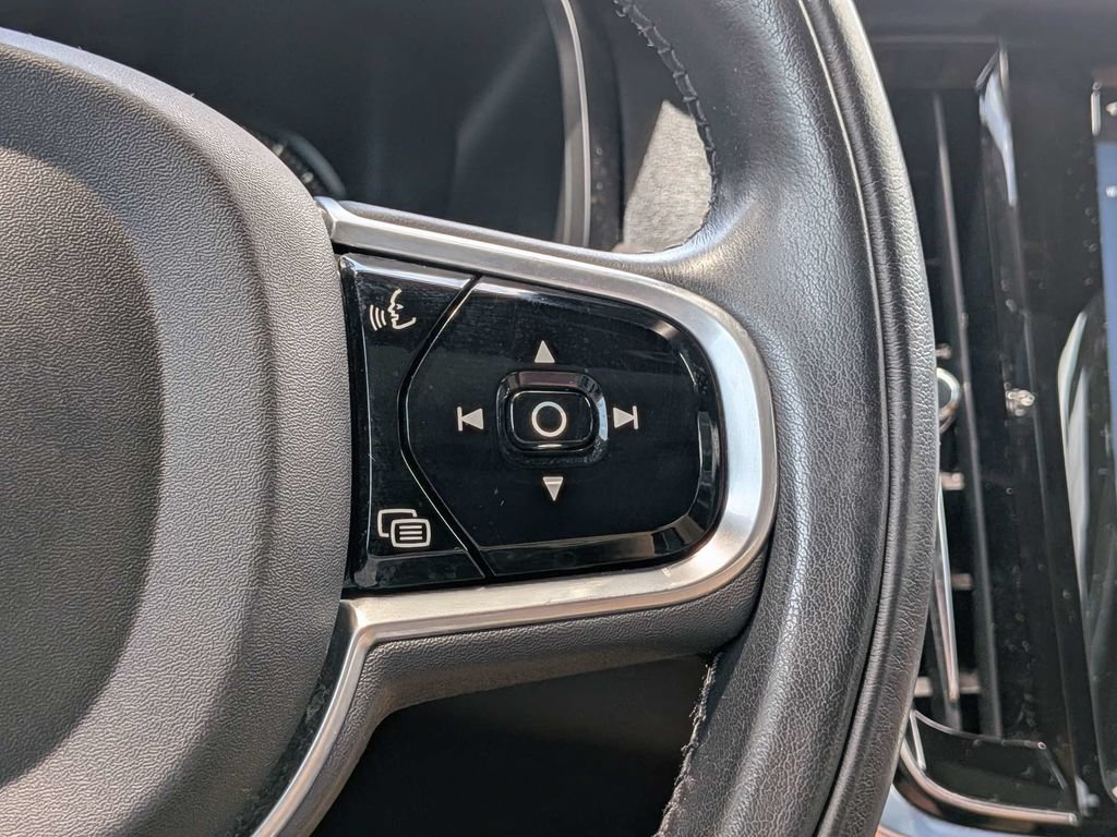 Used 2019 Volvo V90 T5 Cross Country w/ Protection Package Premier AWD/4WD image 37