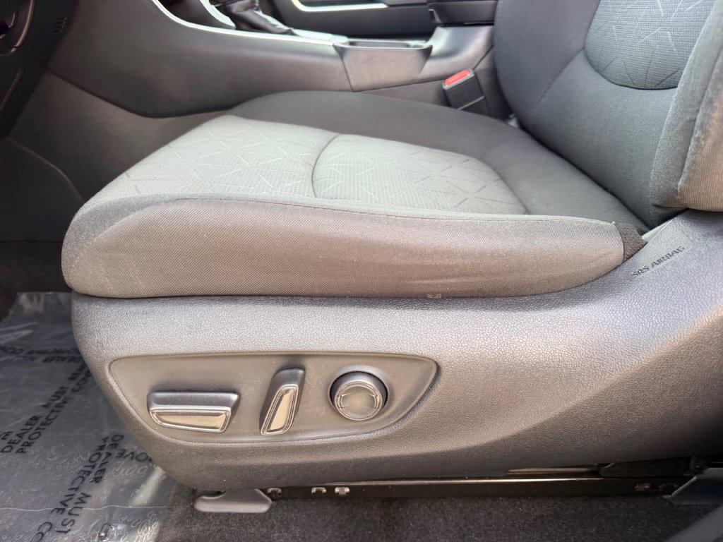Used 2023 Toyota RAV4 XLE w/ Convenience Package AWD/4WD image 17