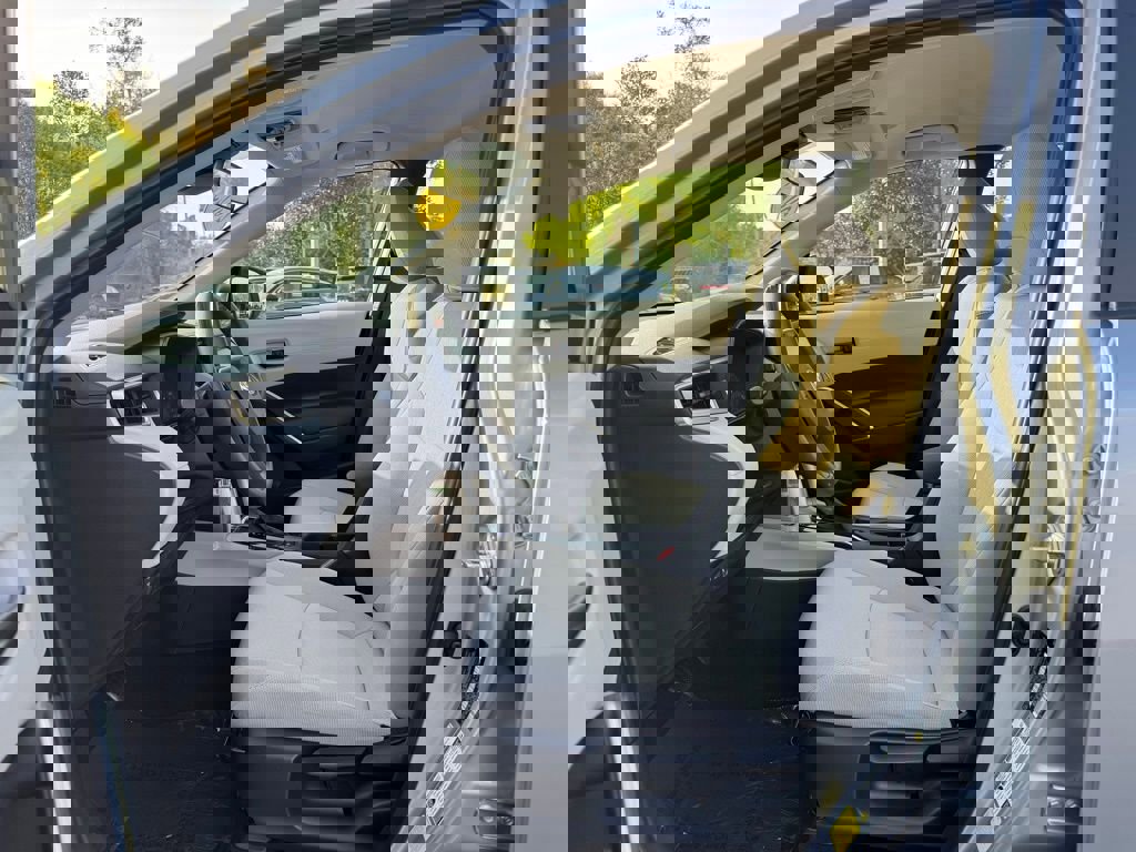 Certified 2023 Toyota Corolla Cross L image 21