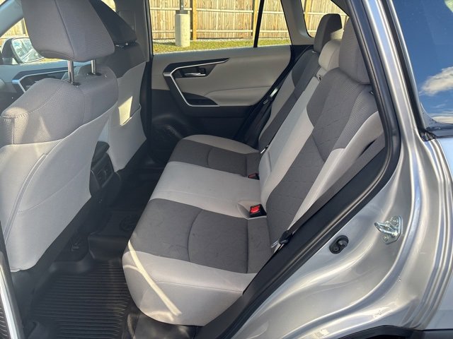 Used 2022 Toyota RAV4 XLE w/ Convenience Package image 17