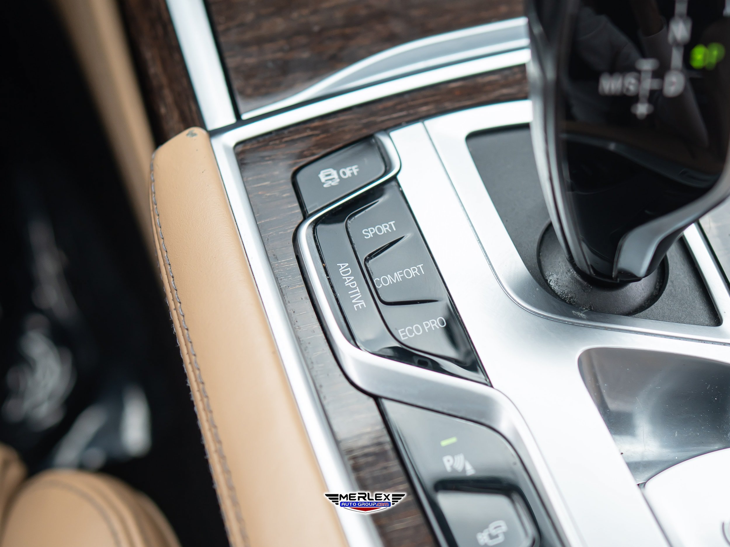 Used 2021 BMW 750i xDrive w/ M Sport Package AWD/4WD image 37