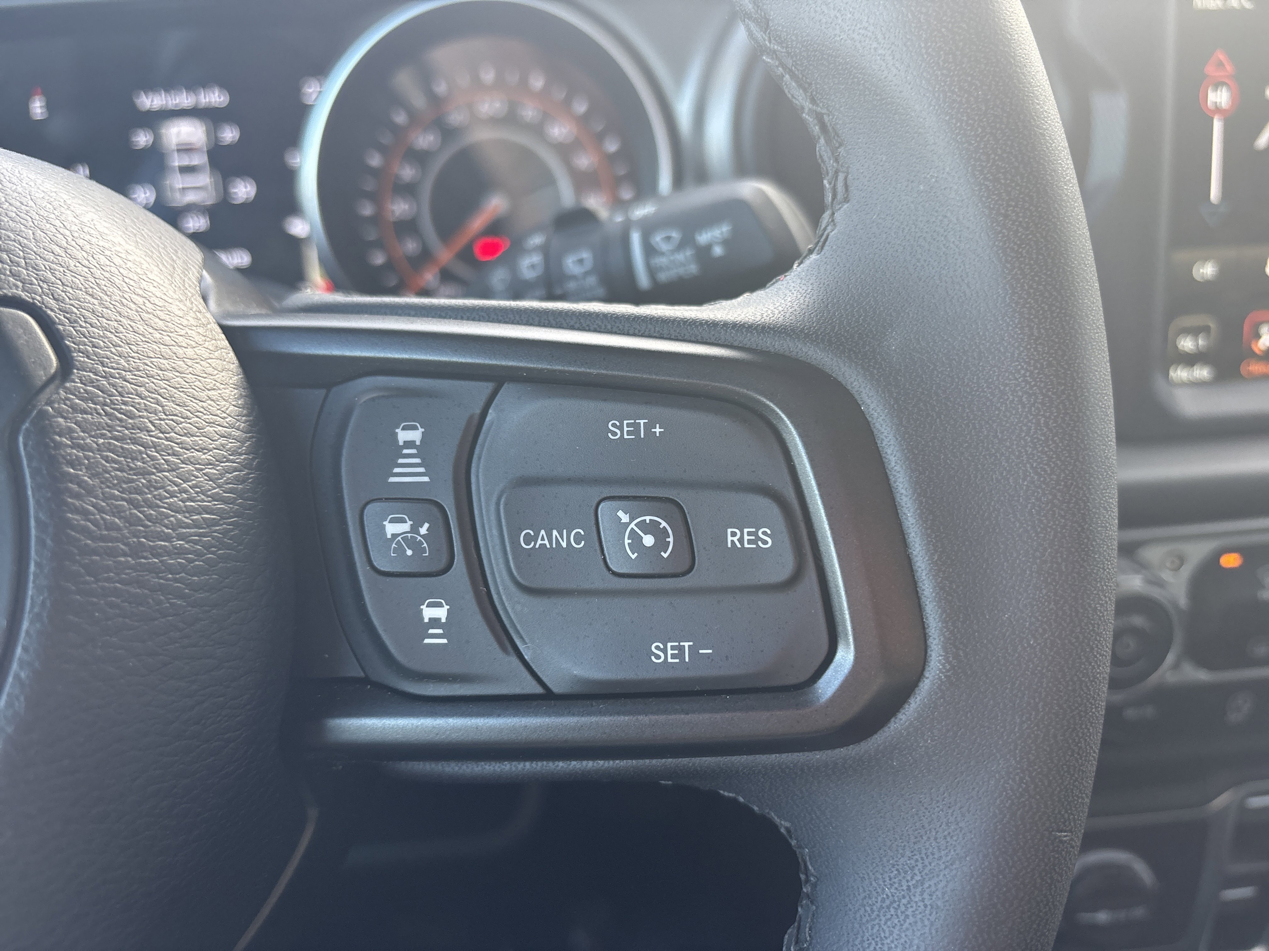 Used 2023 Jeep Wrangler Sport S image 28