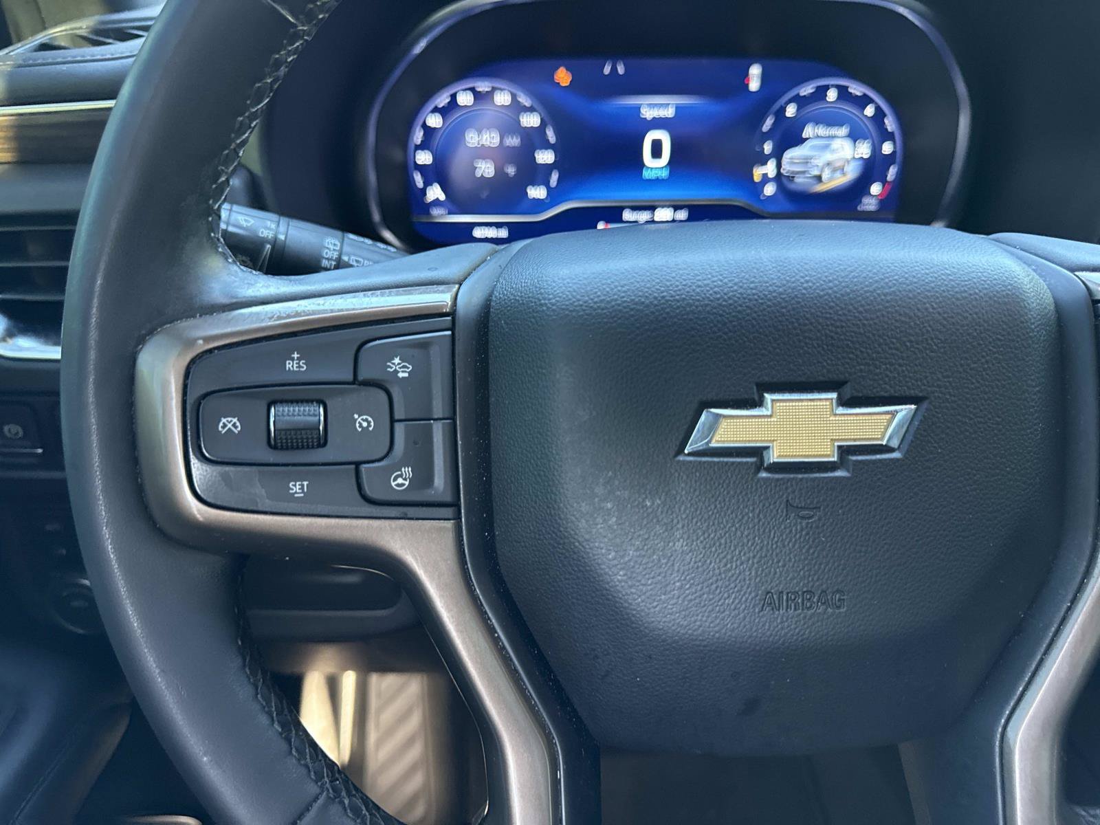 Used 2024 Chevrolet Suburban High Country AWD/4WD image 16