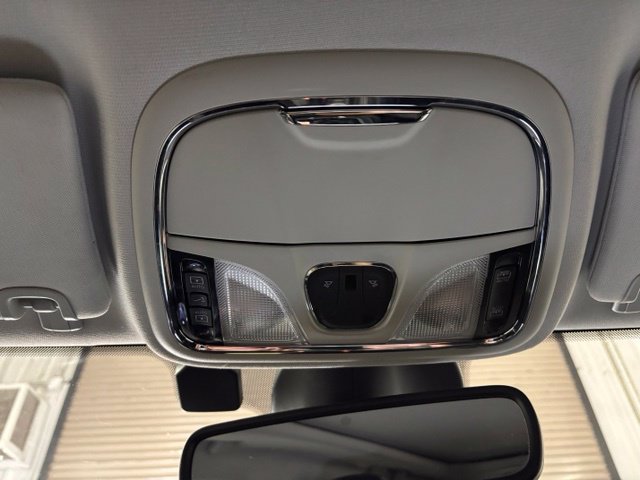 Used 2021 Jeep Cherokee Limited AWD/4WD image 26