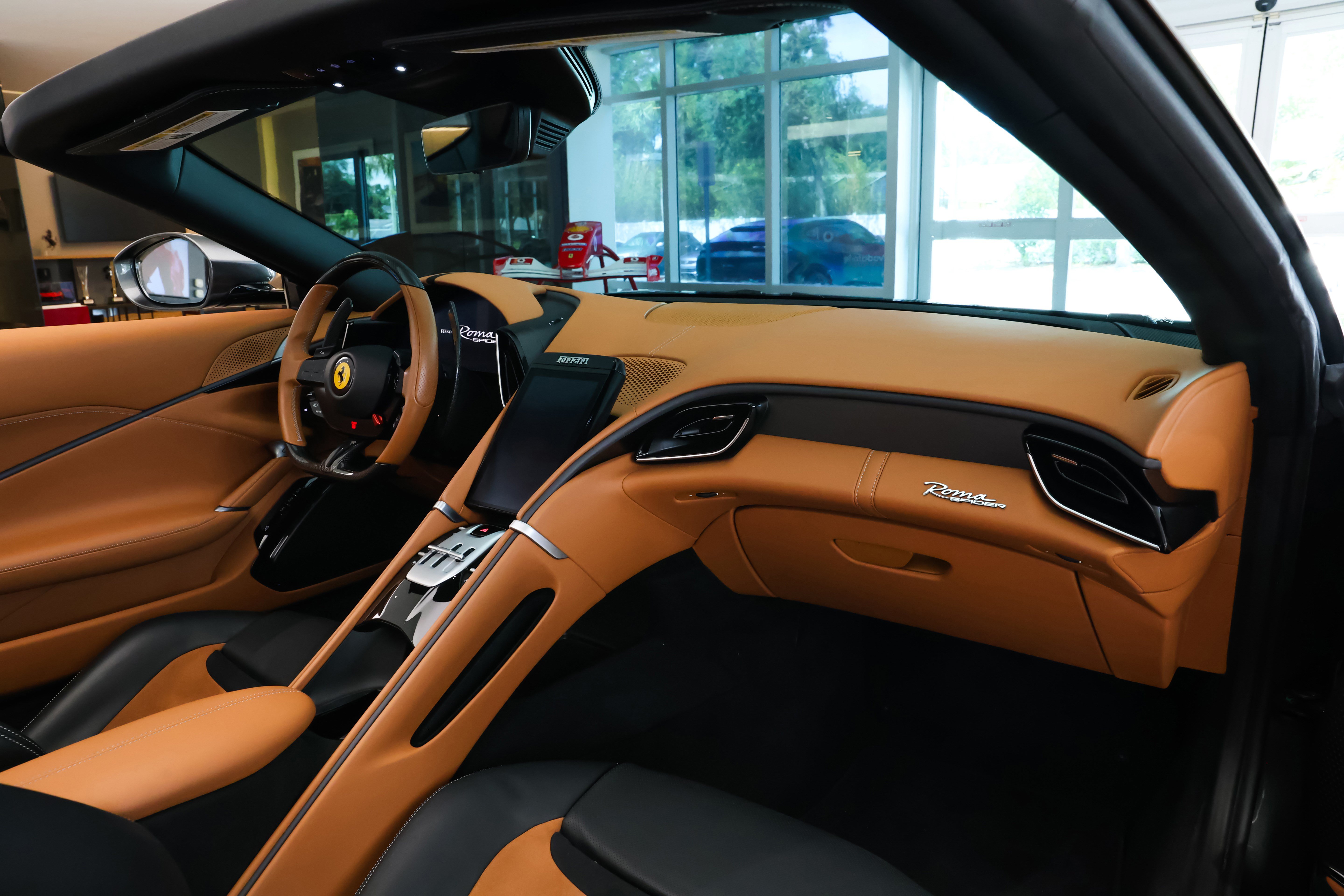 Used 2025 Ferrari Roma Spider RWD image 34