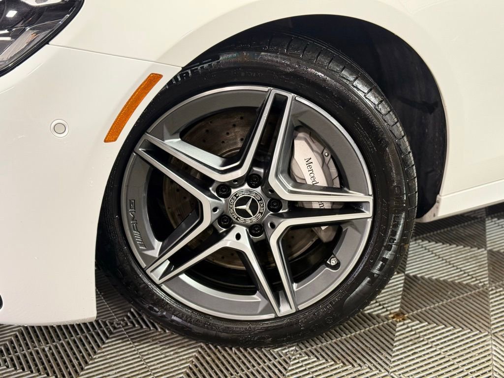 Used 2023 Mercedes-Benz E 350 4MATIC Sedan image 2