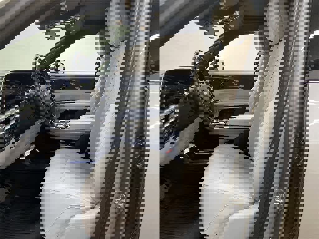 Certified 2025 Cadillac Lyriq Sport image 14