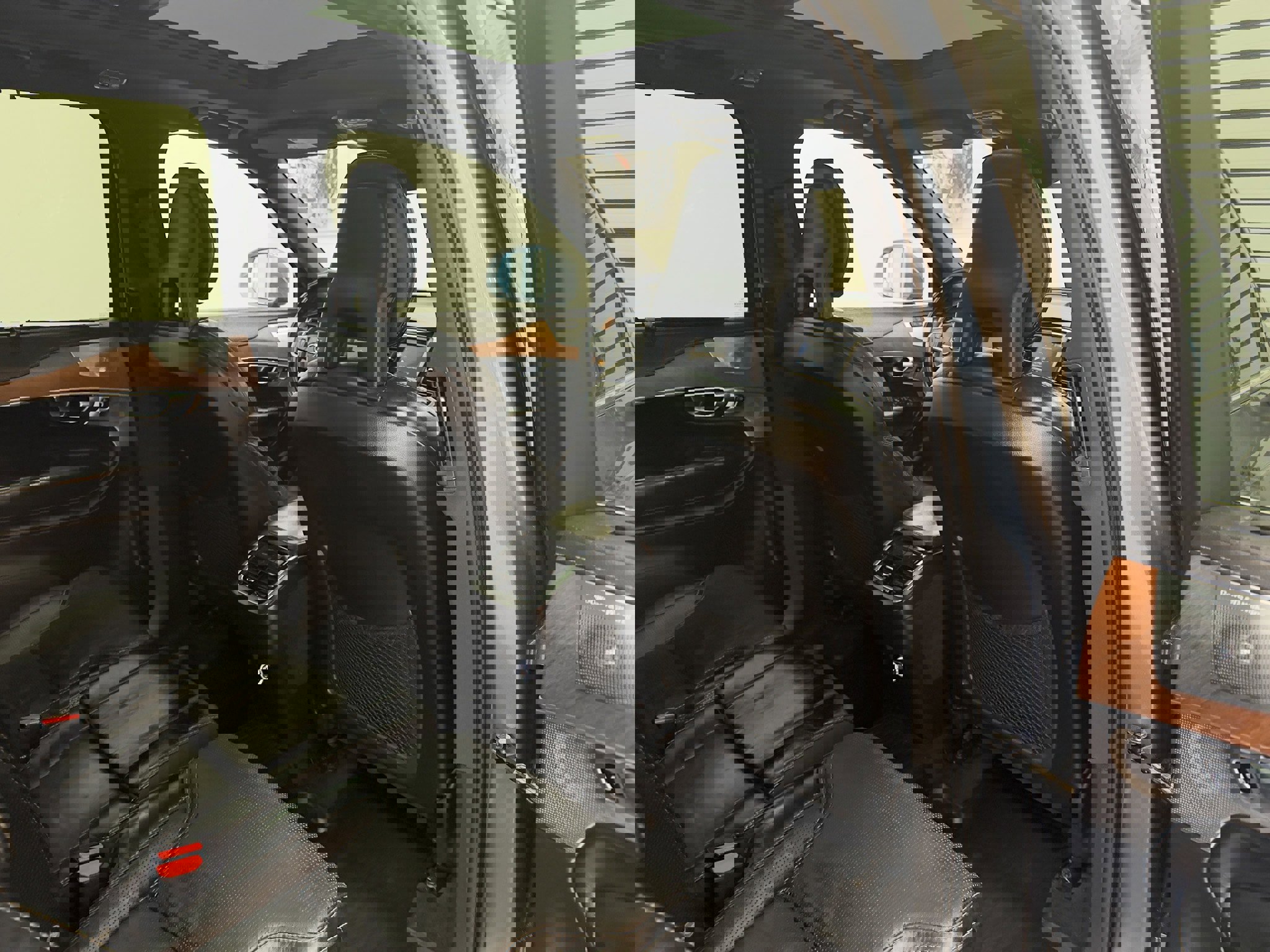 Used 2018 Volvo XC90 T6 Inscription w/ Convenience Package image 29