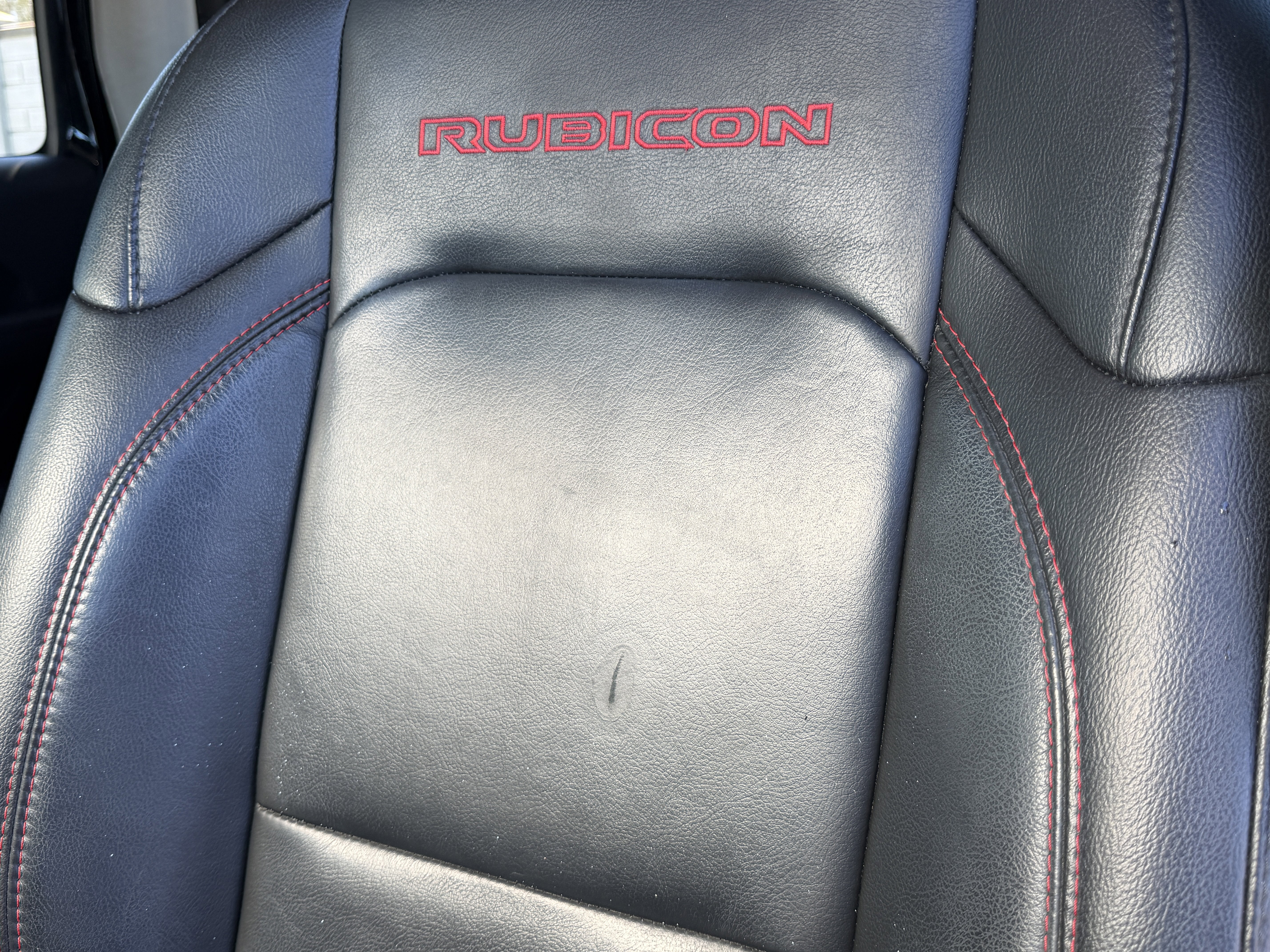 Used 2021 Jeep Gladiator Rubicon image 5