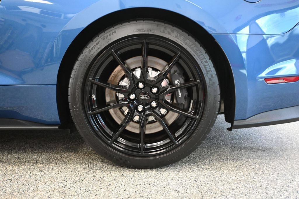 Used 2020 Ford Mustang Shelby GT350 w/ Technology Package RWD image 14