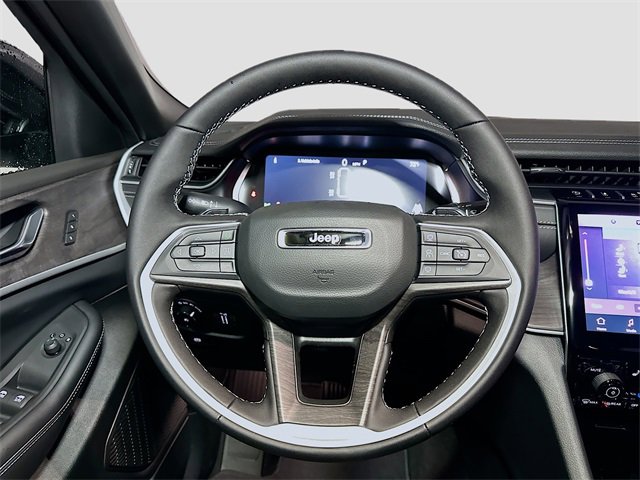 New 2025 Jeep Grand Cherokee L Limited image 7