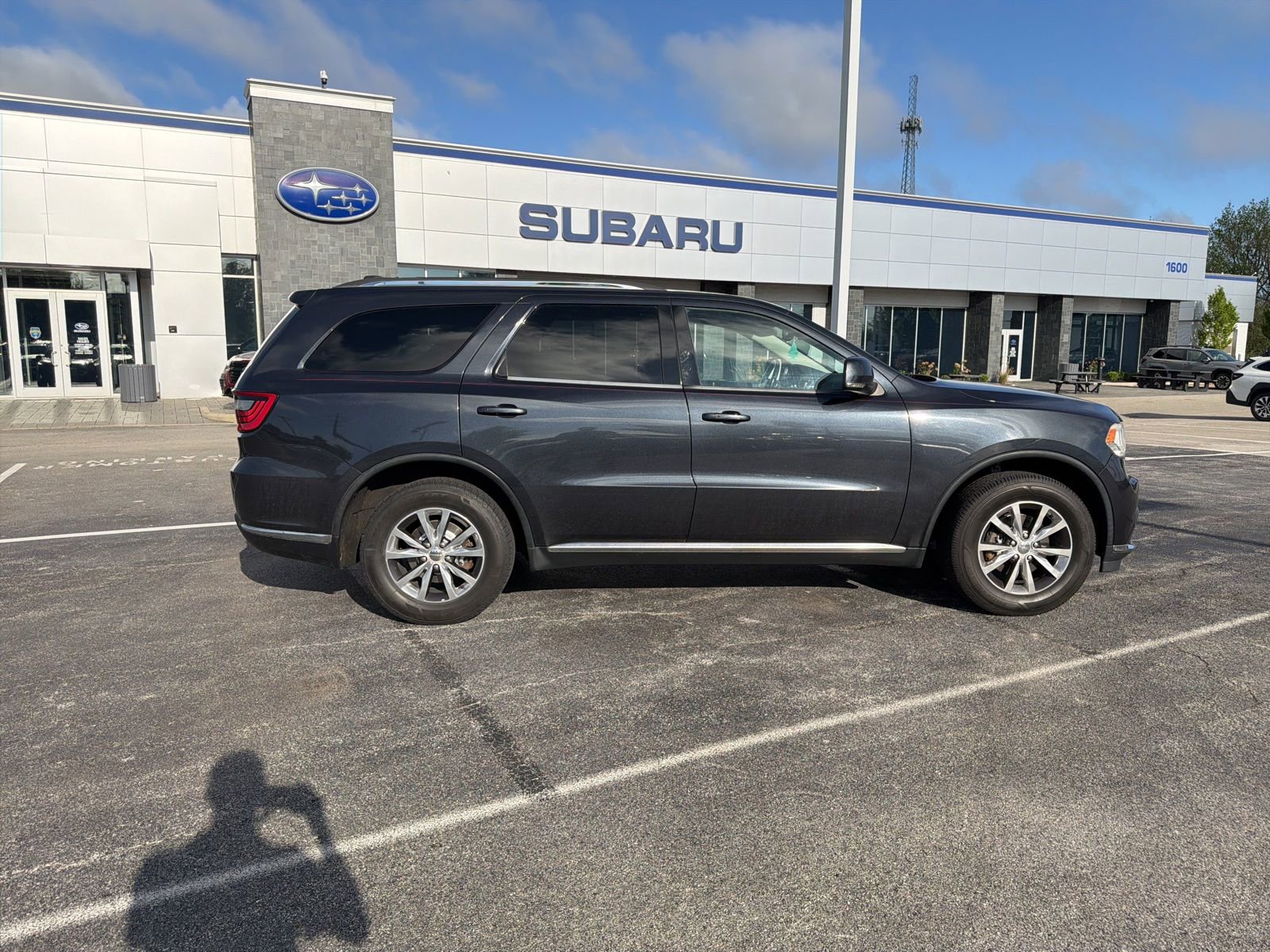 Used 2016 Dodge Durango Limited w/ Nav & Power Liftgate Group AWD/4WD image 9