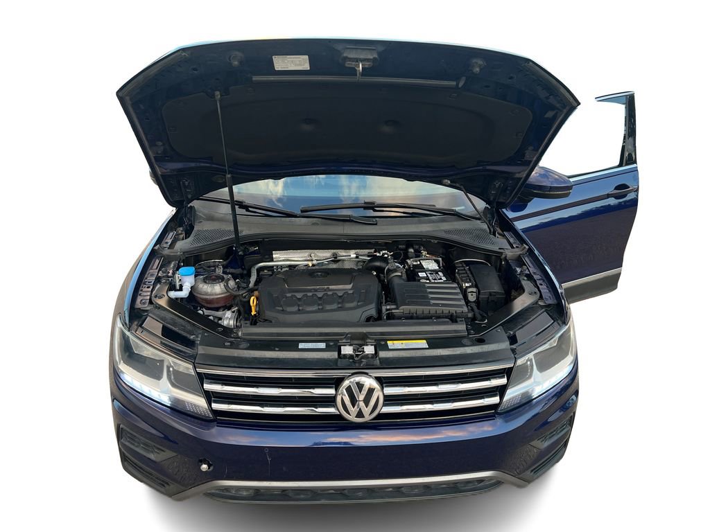 Used 2021 Volkswagen Tiguan SE image 12