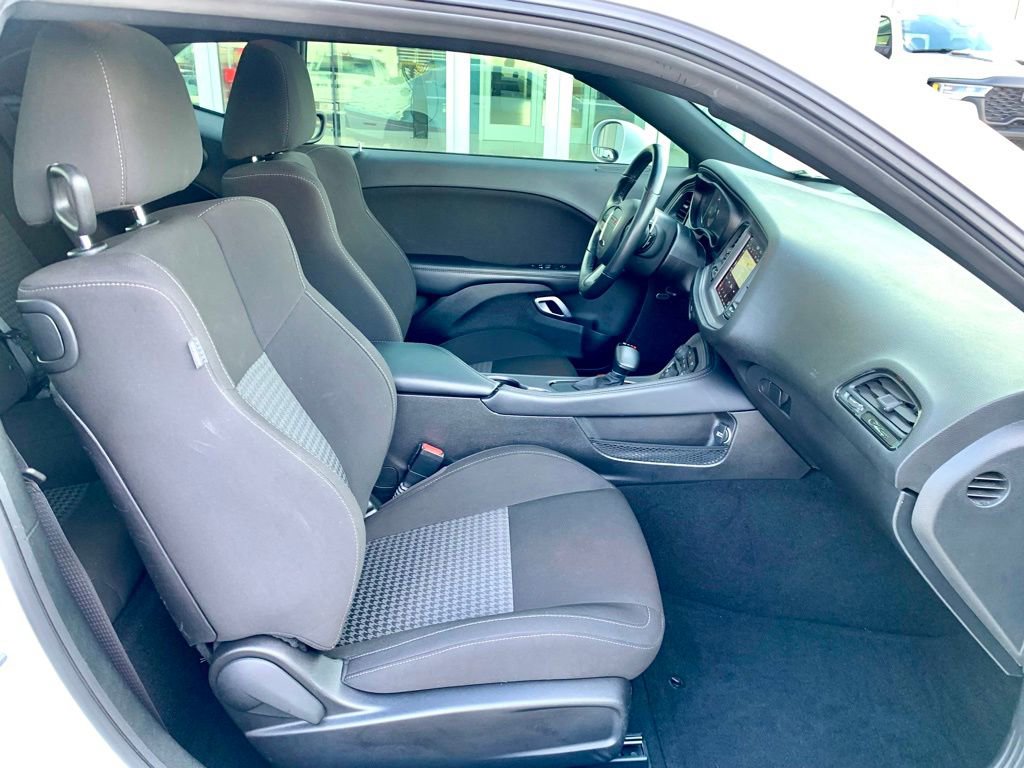 Used 2023 Dodge Challenger R/T w/ Blacktop Package image 21