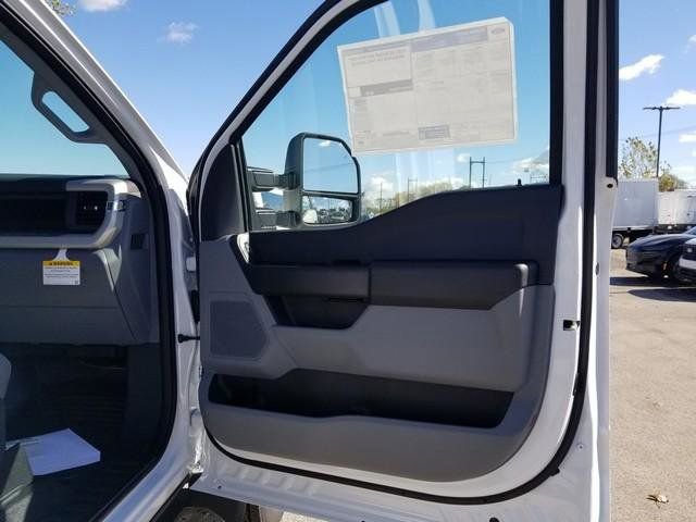 New 2026 Ford F550 4x4 Regular Cab Super Duty image 13