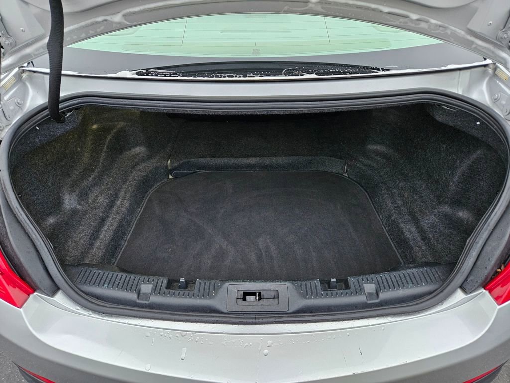 Used 2016 Lincoln MKS w/ Equipment Group 101A image 22