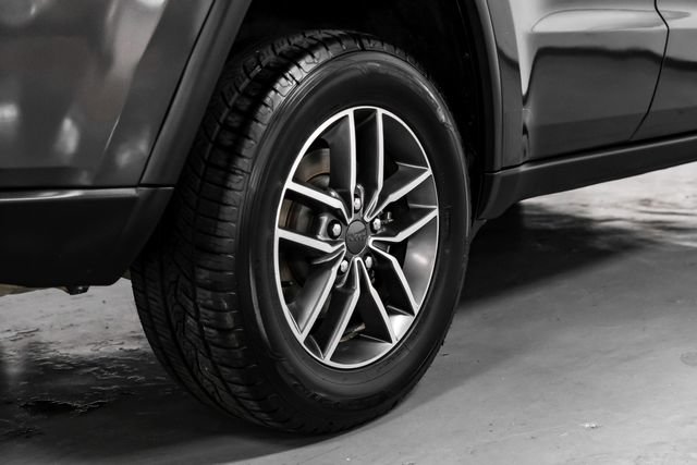 Used 2021 Jeep Grand Cherokee Limited AWD/4WD image 65