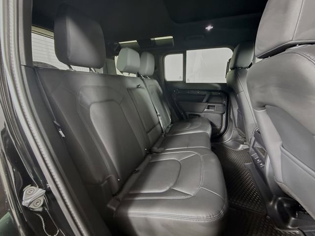 Used 2025 Land Rover Defender 110 S image 29