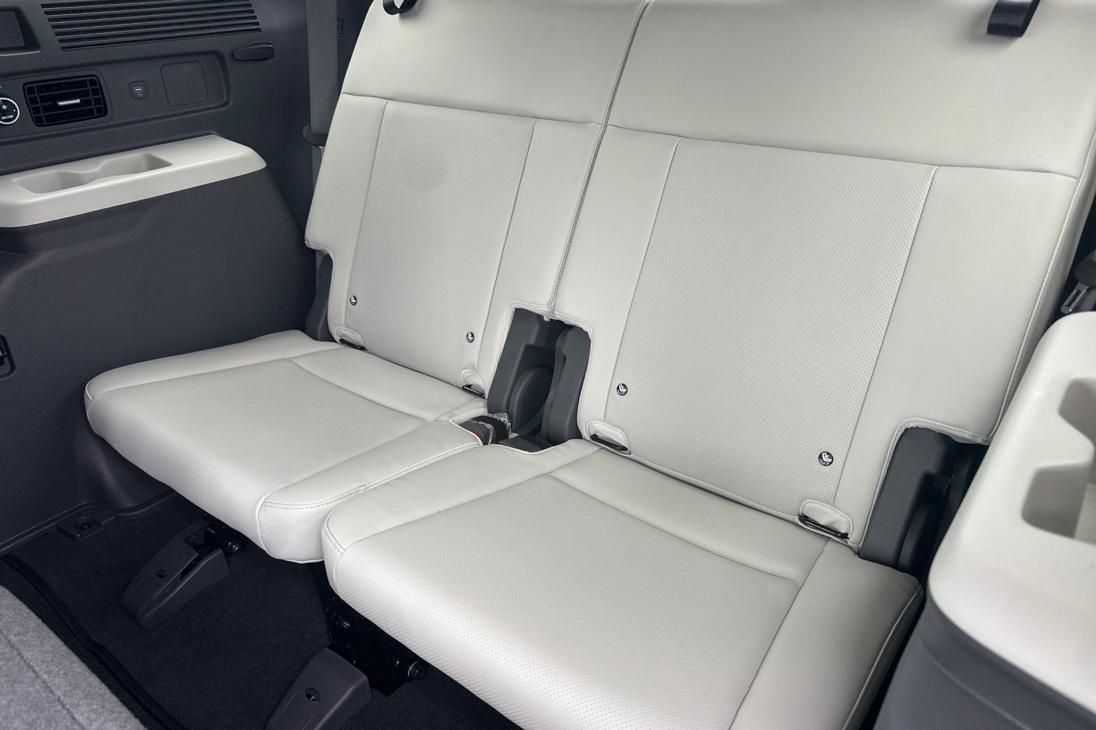 New 2026 Hyundai Santa Fe SEL image 15