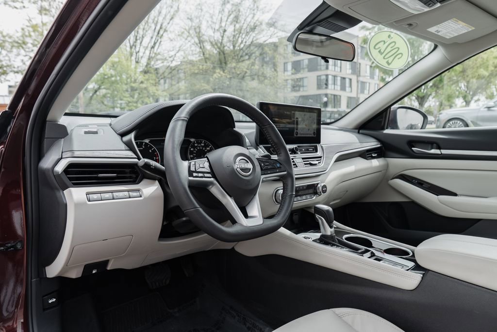 Certified 2025 Nissan Altima 2.5 SL image 22