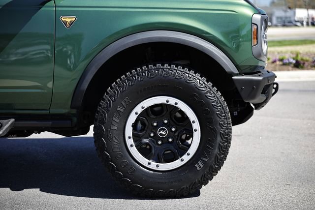 Used 2023 Ford Bronco Badlands image 12