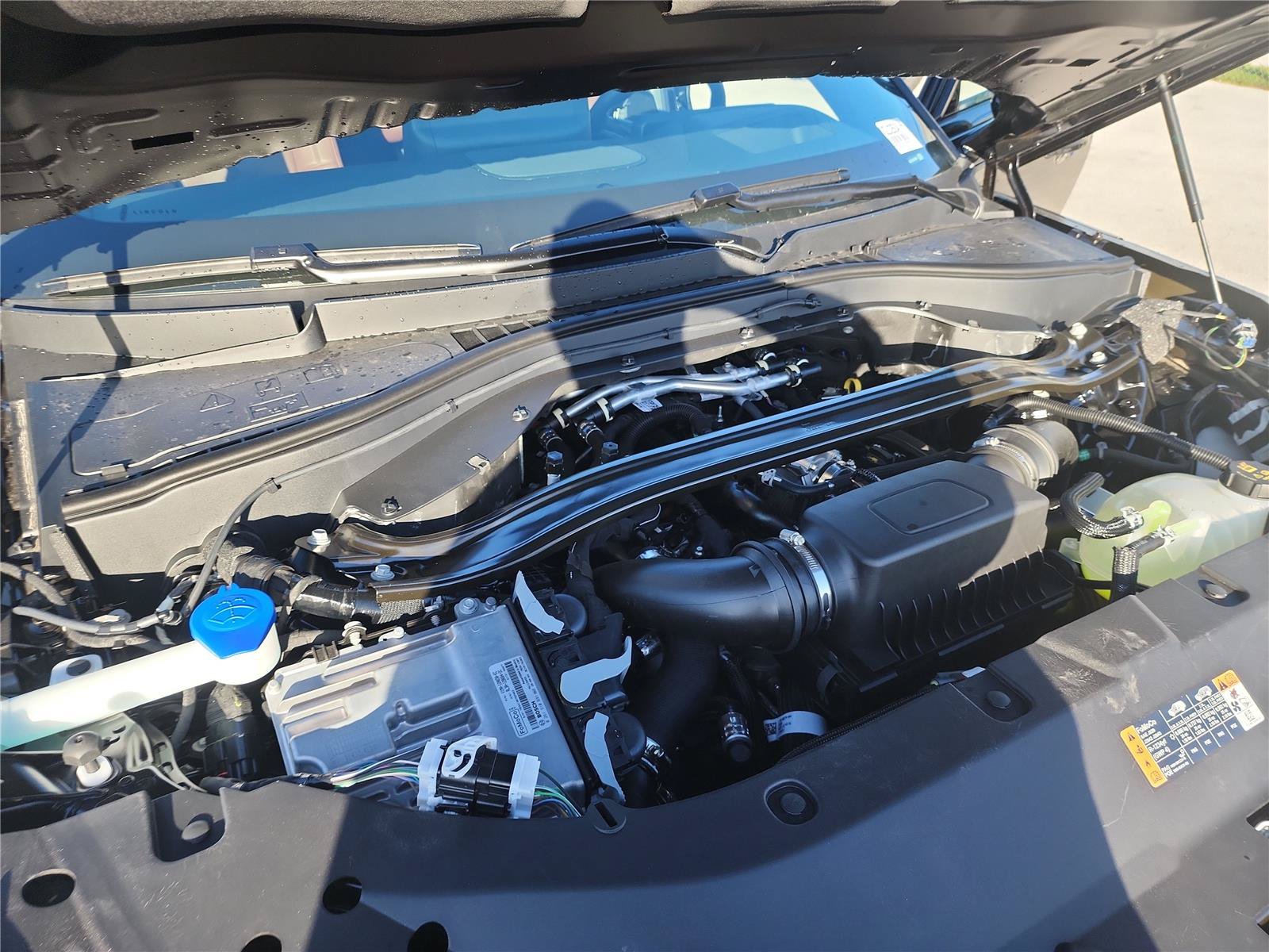 New 2027 Lincoln Aviator Reserve w/ Jet Appearance Package RWD image 11