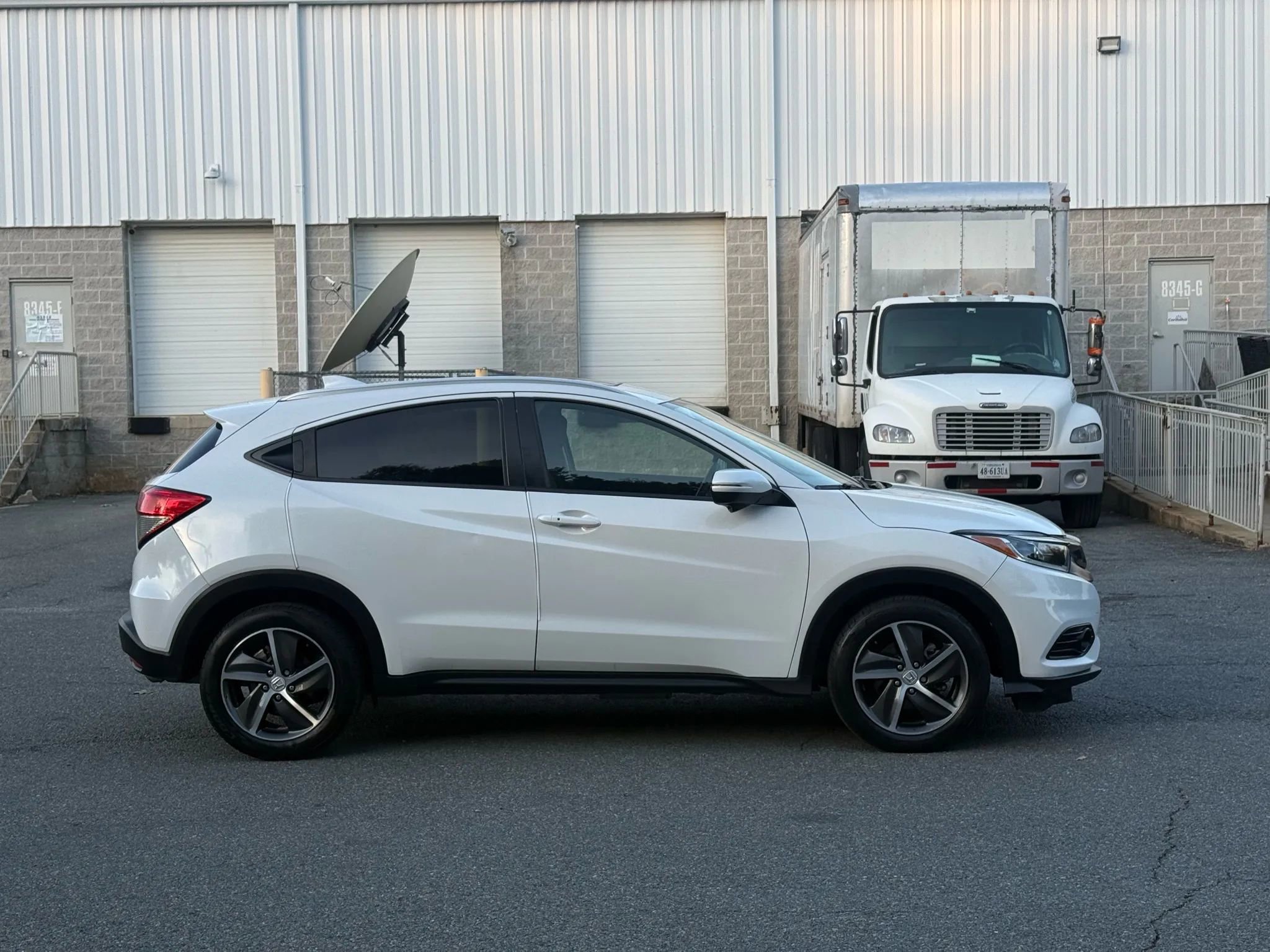 Used 2022 Honda HR-V EX image 12