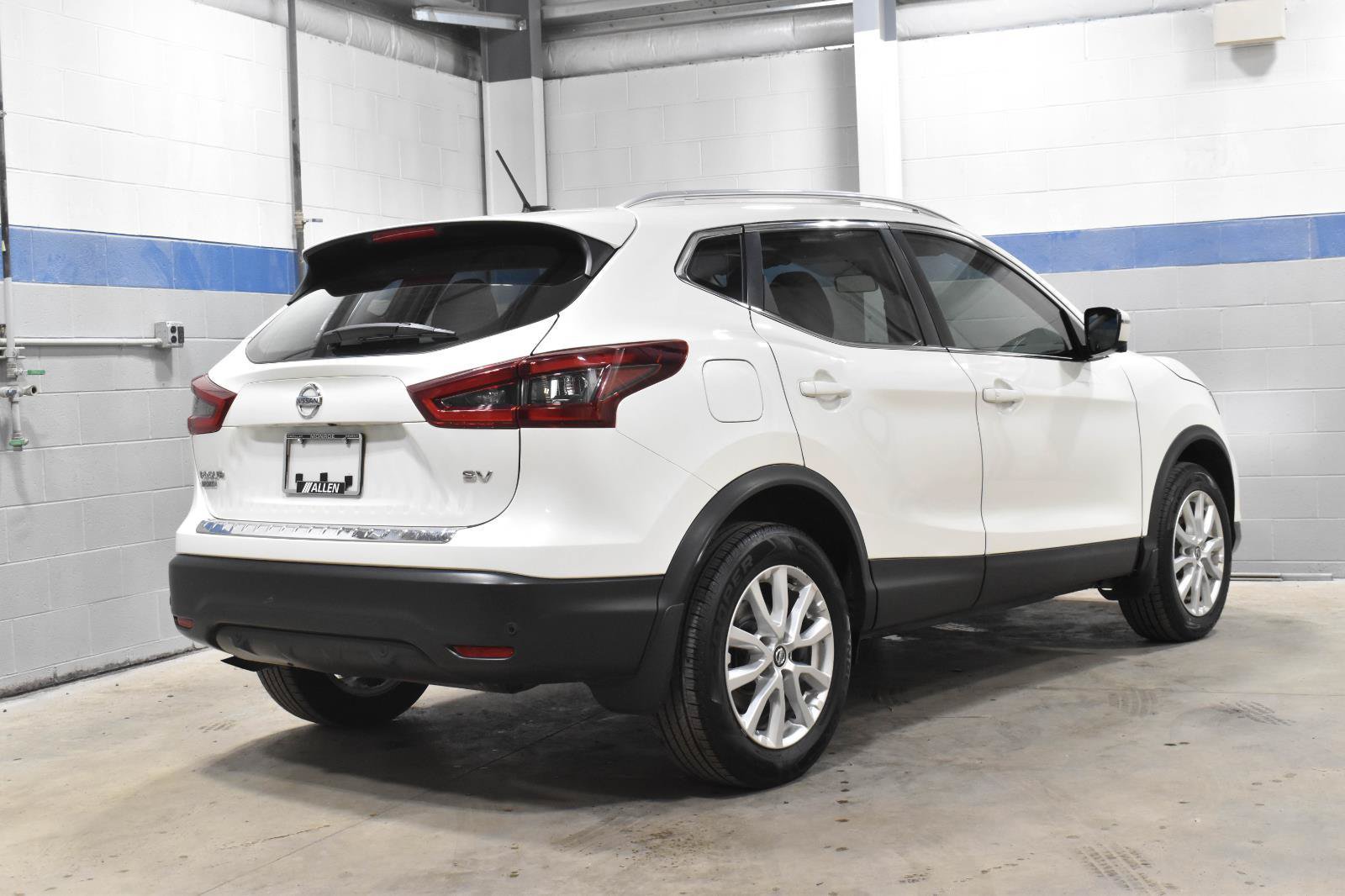 Used 2020 Nissan Rogue Sport SV w/ Technology Package FWD image 26