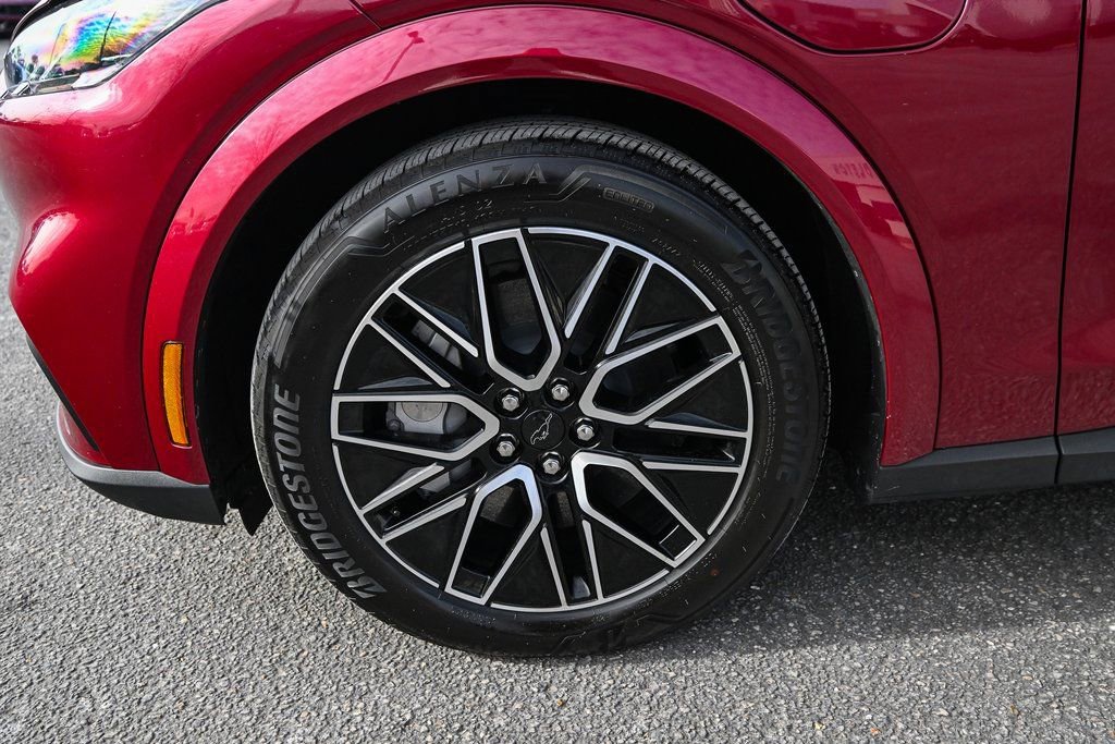 Certified 2025 Ford Mustang Mach-E Premium image 12