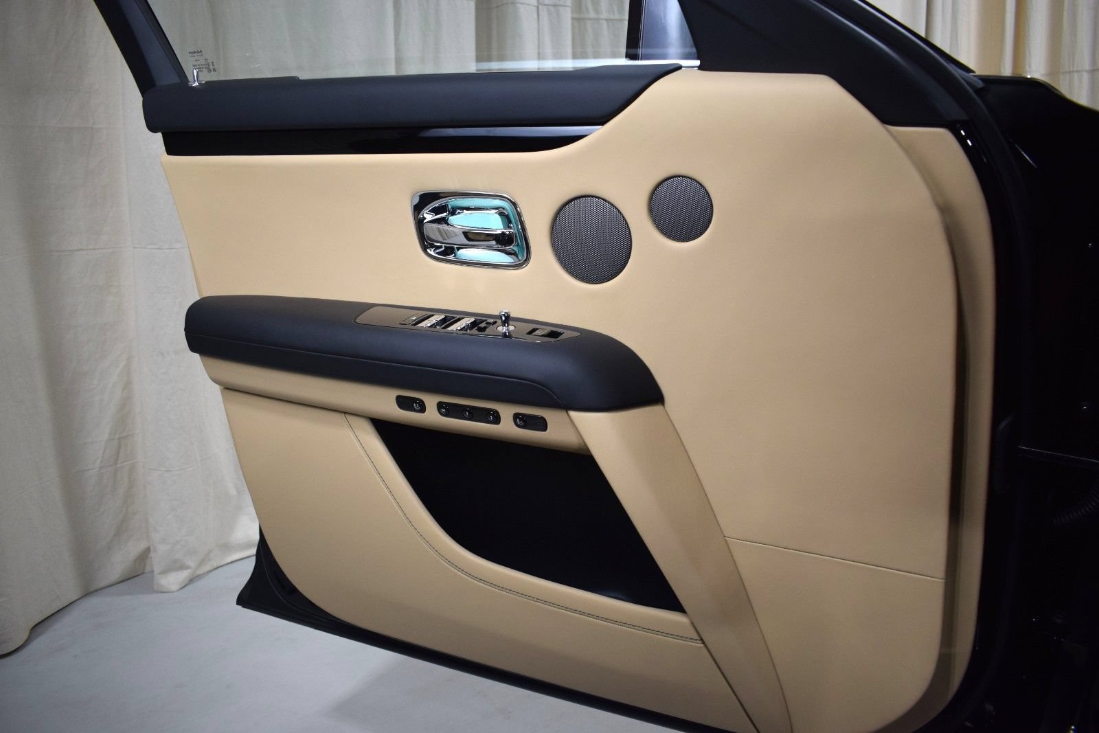 New 2026 Rolls-Royce Ghost AWD/4WD image 38