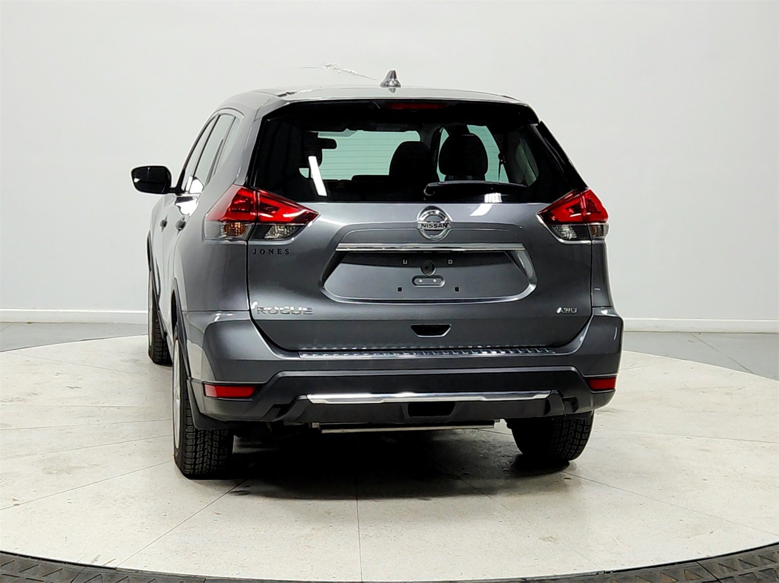 Used 2018 Nissan Rogue S image 6