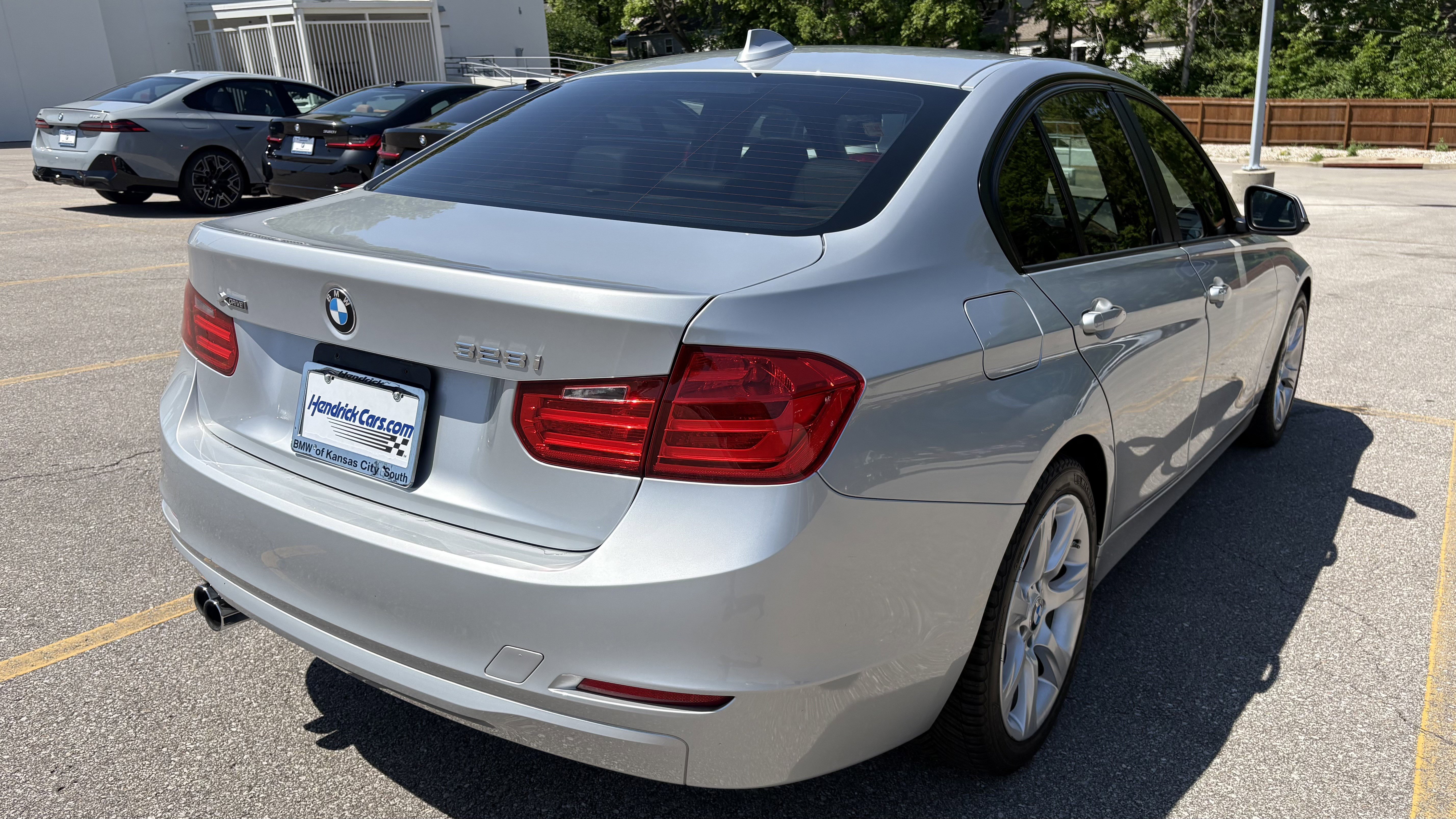 Used 2015 BMW 328i xDrive Sedan AWD/4WD image 10