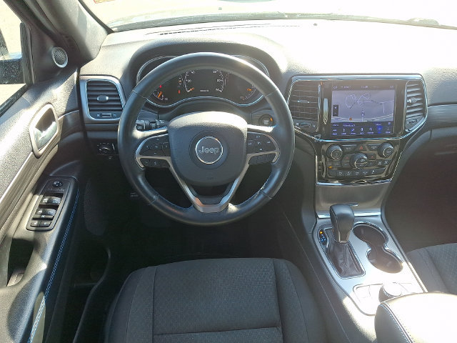 Used 2019 Jeep Grand Cherokee Laredo AWD/4WD image 12