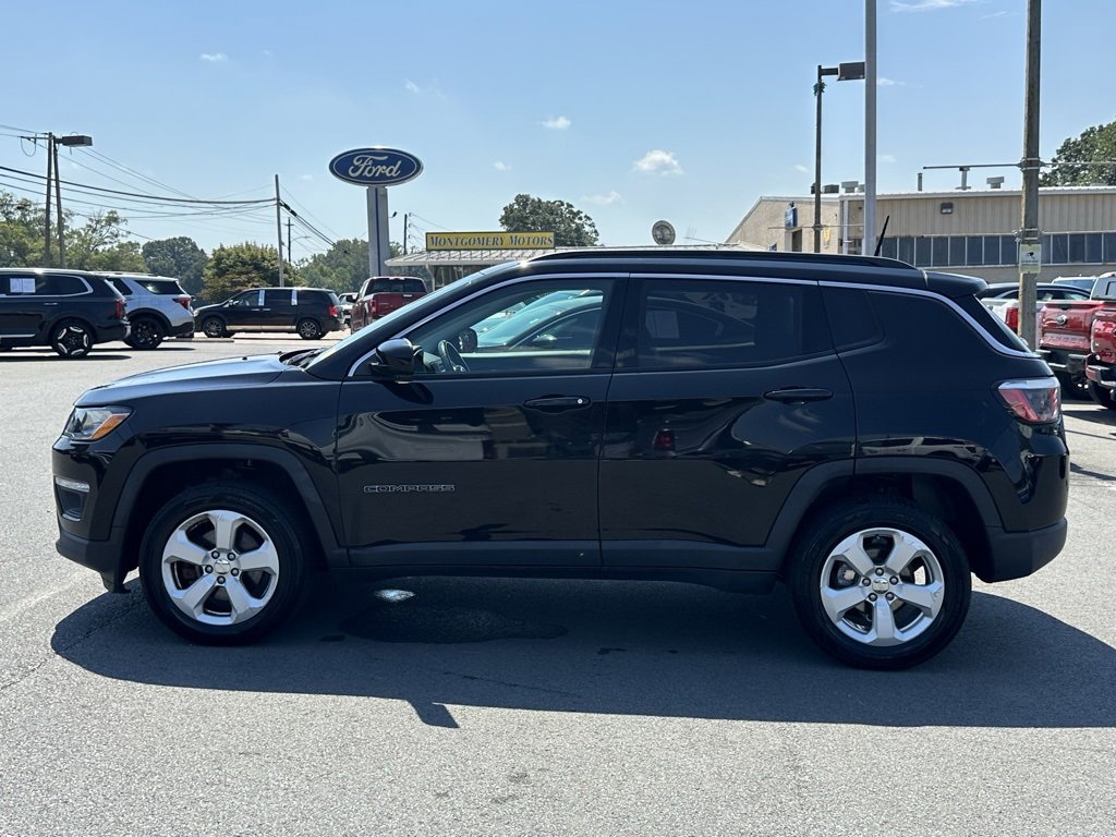 Used 2018 Jeep Compass Latitude image 3