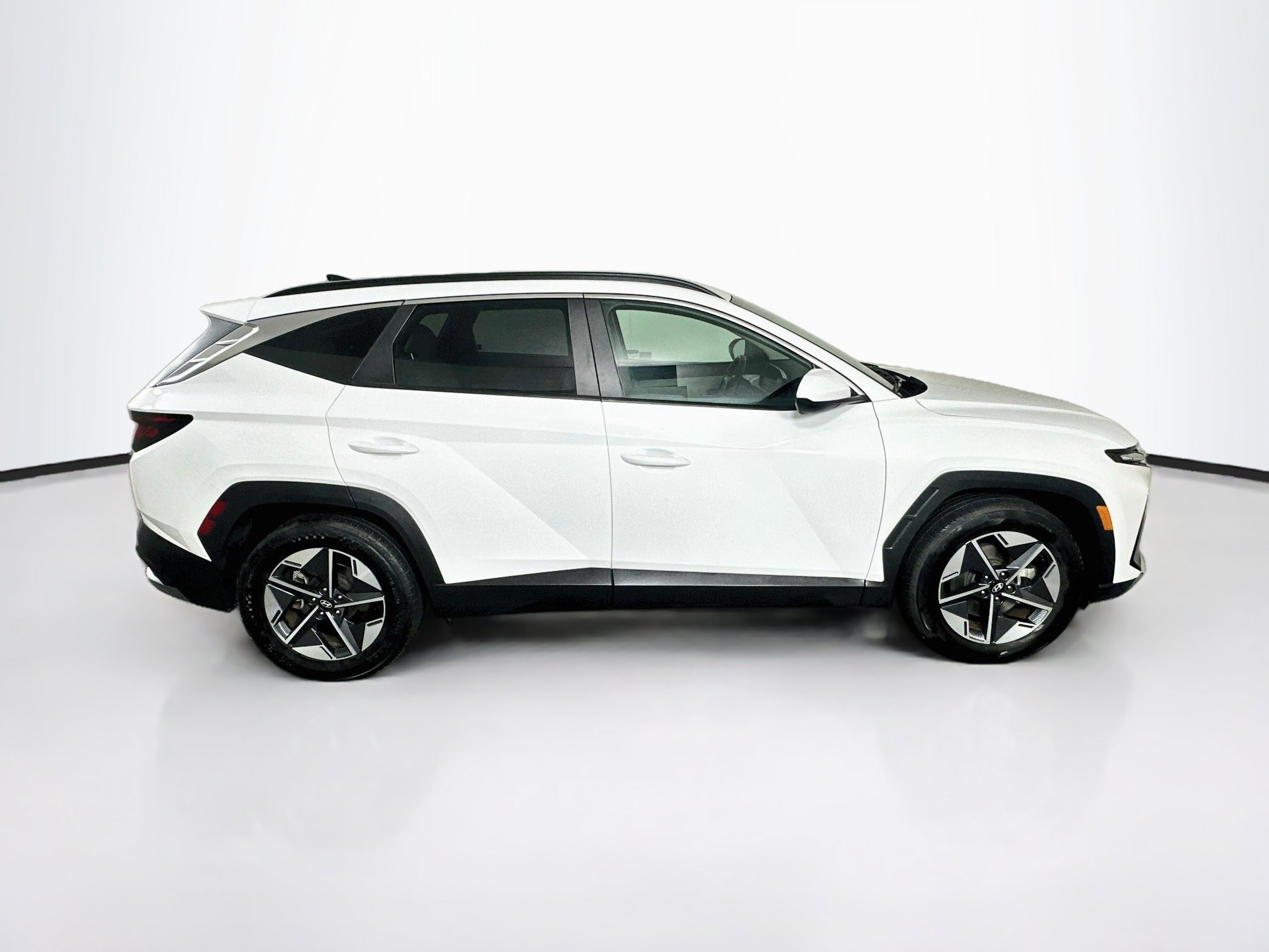 Used 2025 Hyundai Tucson SEL FWD image 10