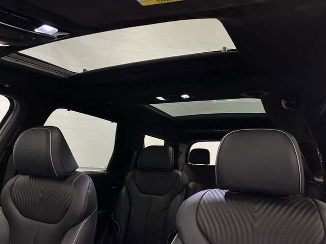 Used 2025 Hyundai Palisade Calligraphy image 7