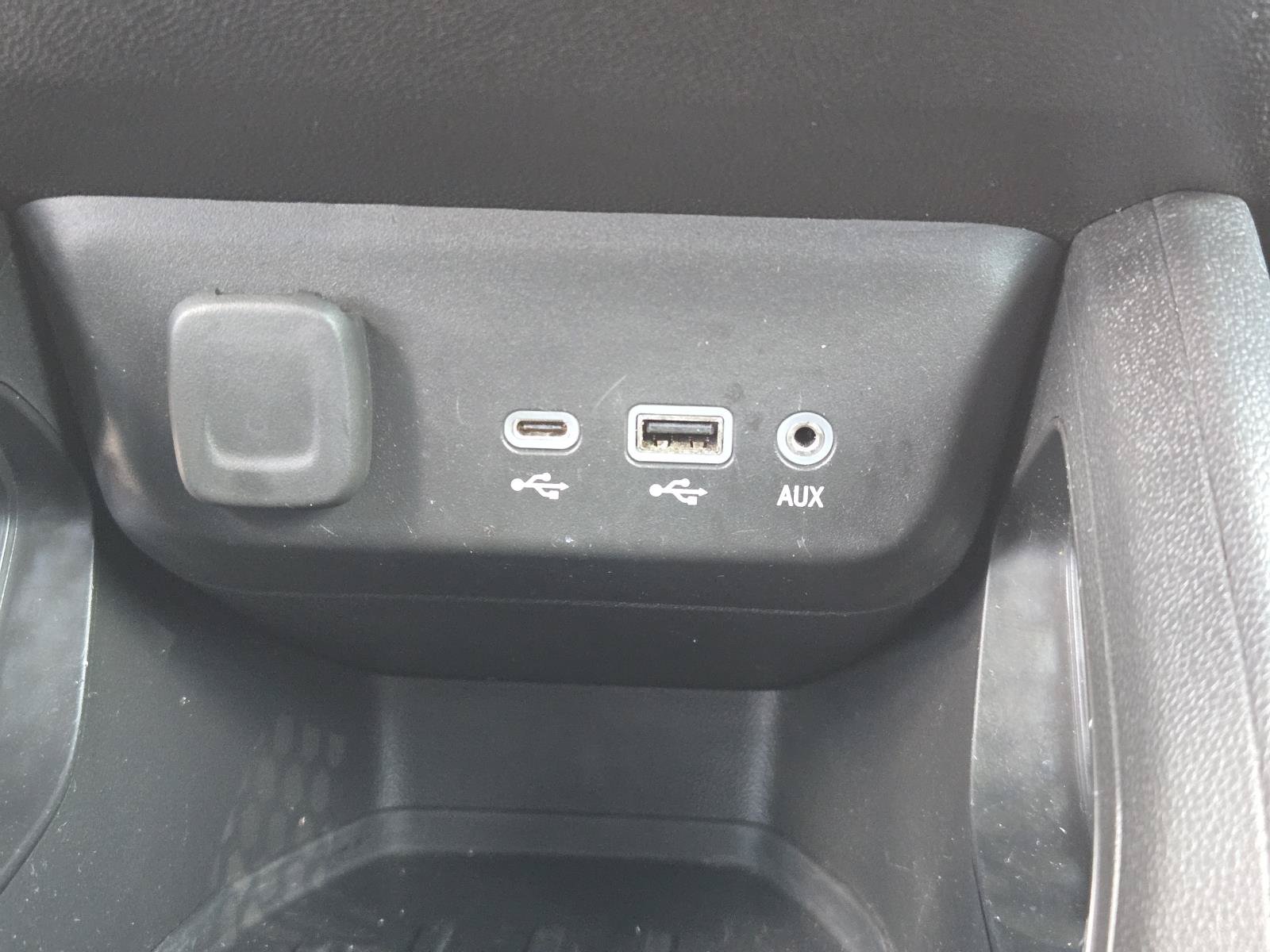 Used 2021 Chevrolet TrailBlazer RS w/ Convenience Package FWD image 14
