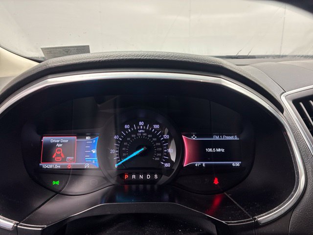 Used 2019 Ford Edge Titanium AWD/4WD image 10