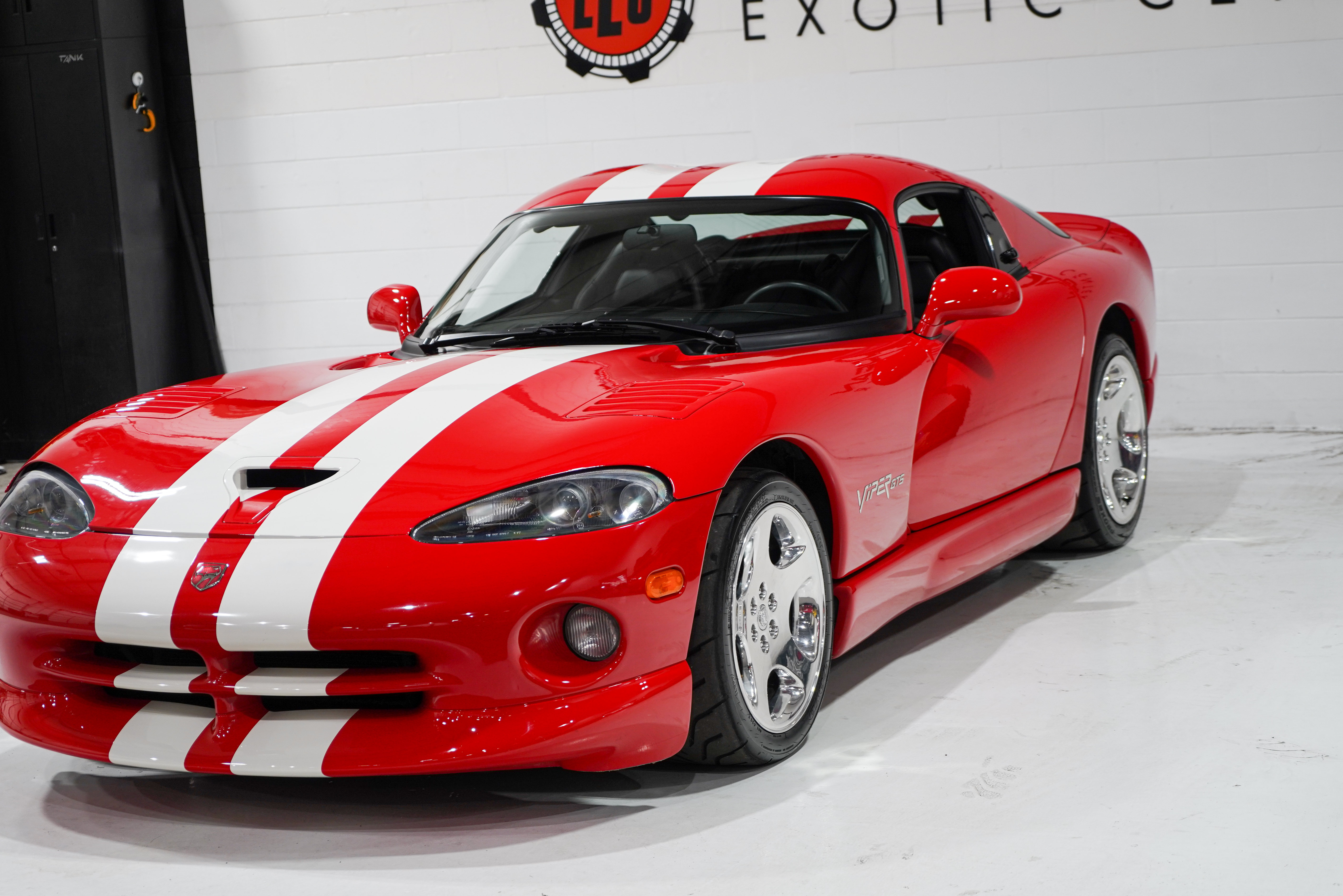 Used 2002 Dodge Viper GTS RWD image 29